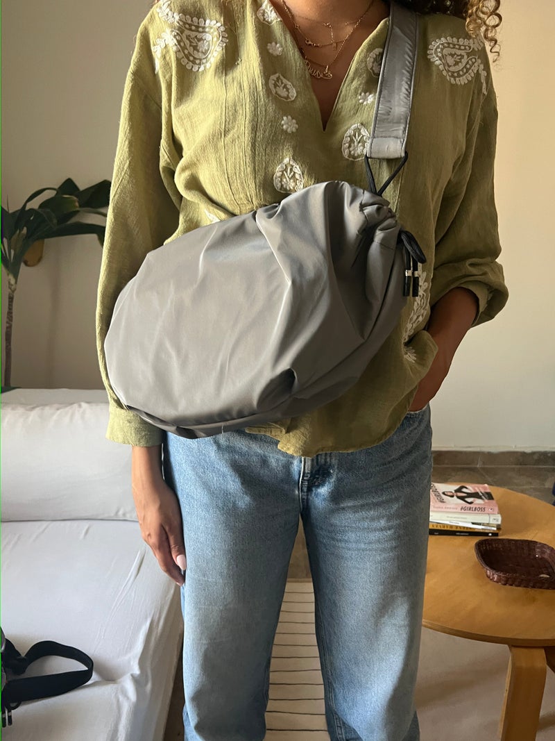 Zuri Medium String Bag - Grey - Image 5